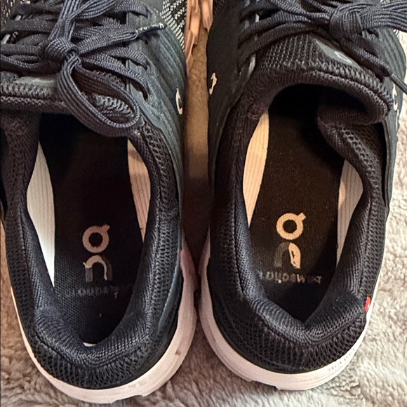 On Running Women’s Black & White CloudTec Running Sneakers - Picture 6 of 13